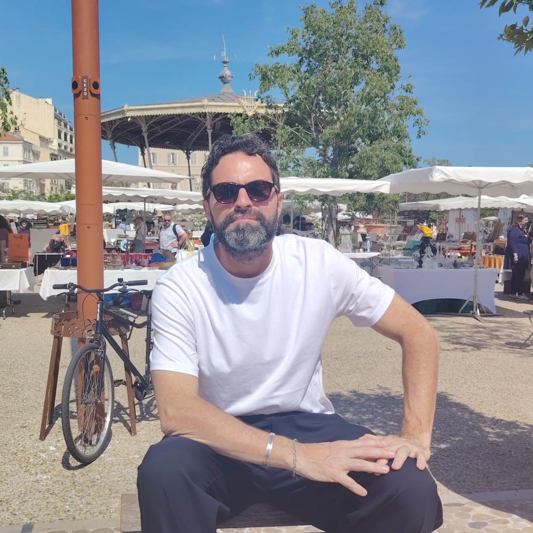Hadrien Bels : « Un auteur qui ne regarde plus le réel finit par ne plus voir grand-chose »